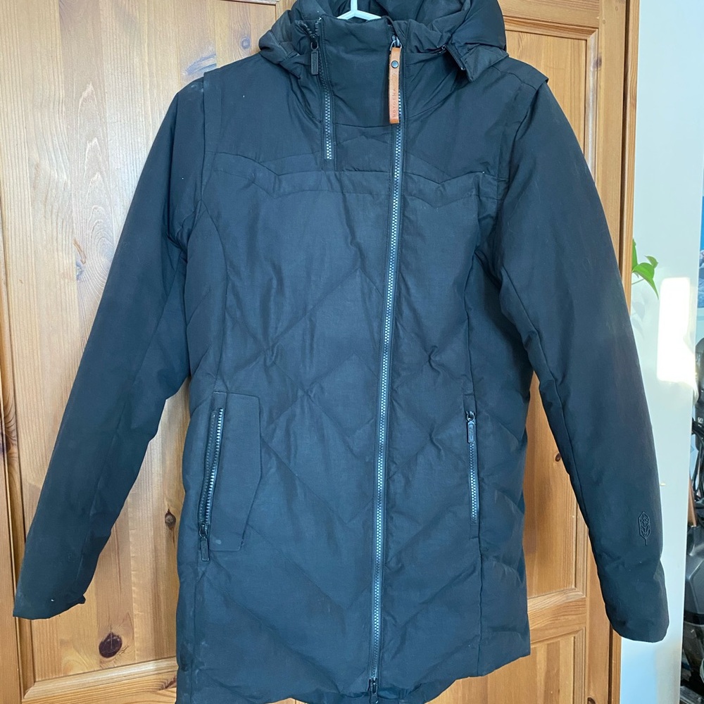 Stylish Blue Hooded Jacket with Unique Stitching